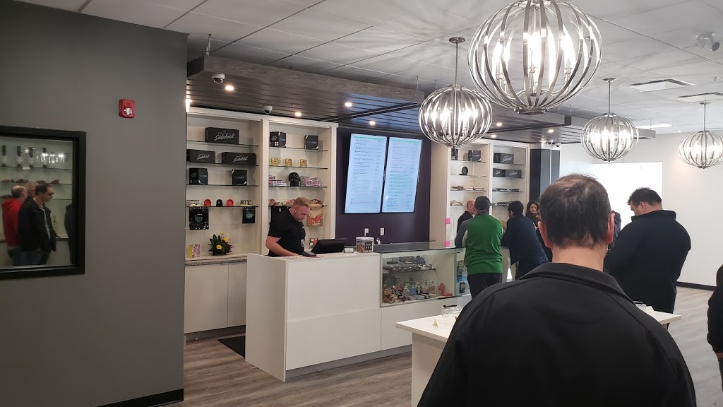 Cannabis House | 6560 170 Ave NW, Edmonton, AB T5Y 3X6, Canada | Phone: (780) 757-1174