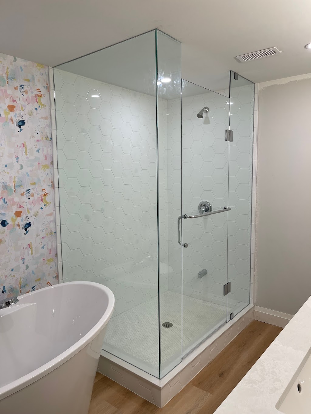 Millan Glass & Mirror | 9424 McDougall Rd, Baltimore, ON K0K 1C0, Canada | Phone: (905) 372-1757