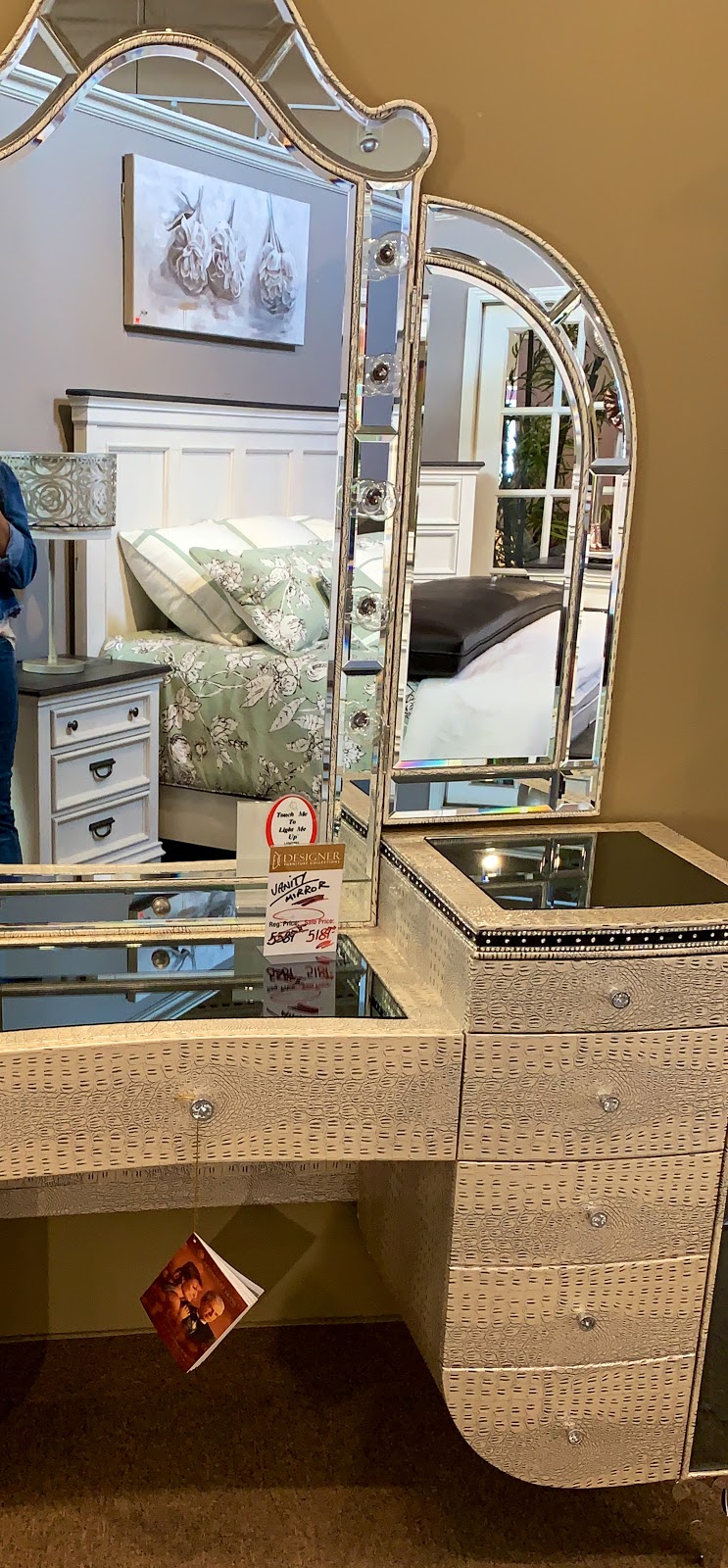 Designer Furniture Collections | 51 Jevlan Dr, Woodbridge, ON L4L 8C2, Canada | Phone: (905) 264-6320