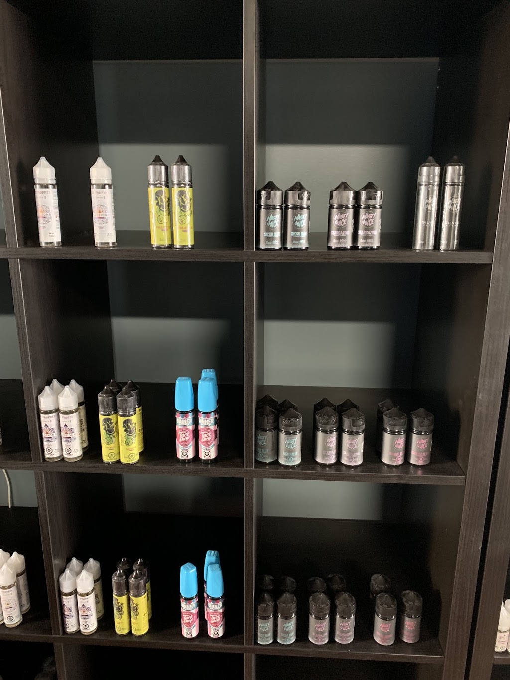 Island Vape | 3088 Mayfield Rd Unit 6, Brampton, ON L6Z 0E3, Canada | Phone: (905) 970-9447