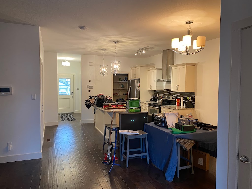 Brad2Painting | 197 Mount Sundance Cres W, Lethbridge, AB T1J 0T6, Canada | Phone: (587) 257-7007