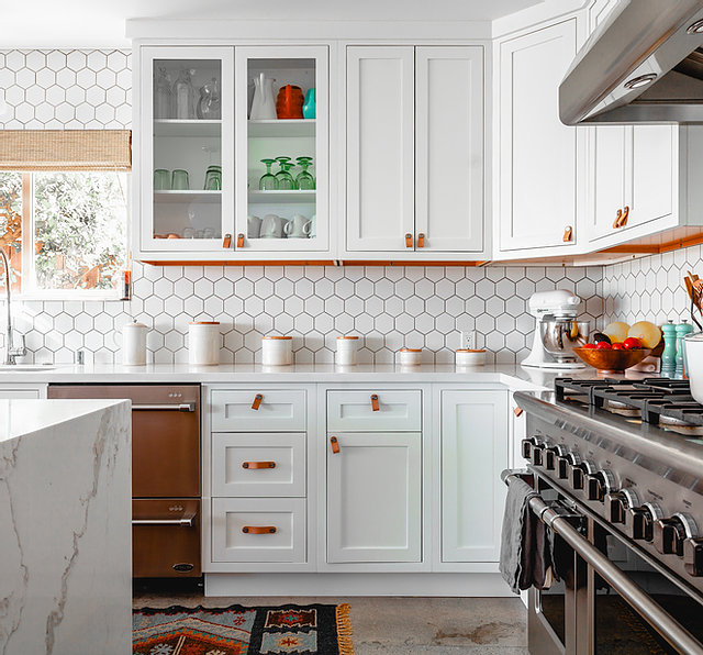 Urban Oak Kitchens | 40 Viceroy Rd Unit #9 & #10, Concord, ON L4K 2L8, Canada | Phone: (905) 738-4886