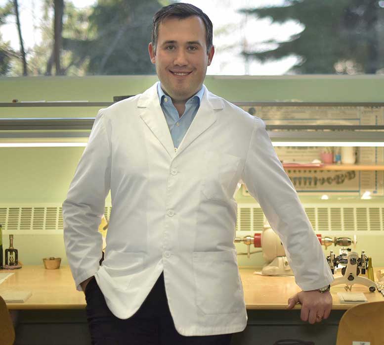 Oakville Denture Clinic | Andriy Khomyn - Denturist | 2155 Leanne Blvd unit 258, Mississauga, ON L5K 2K8, Canada | Phone: (905) 556-1431