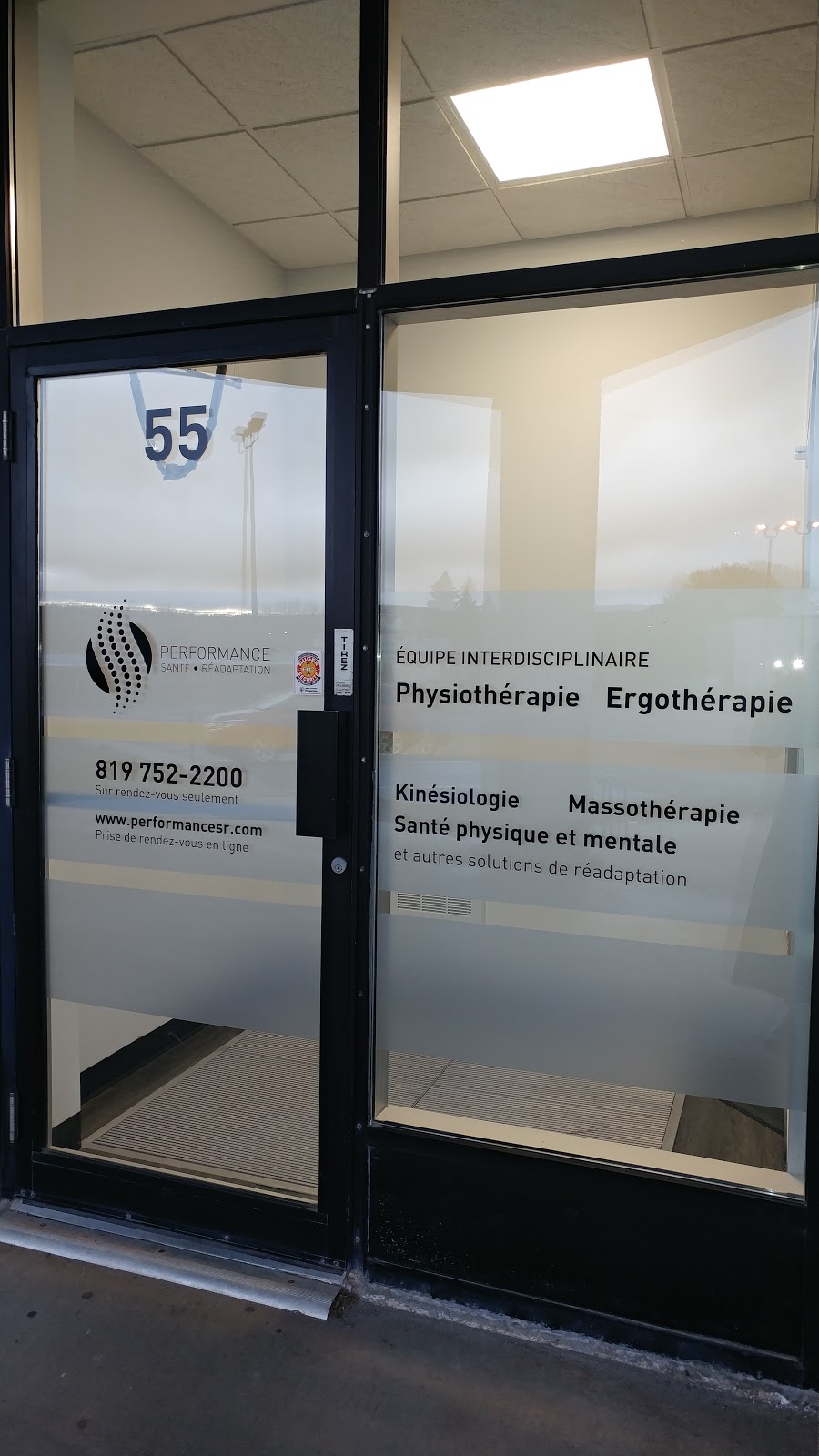 Performance Santé et Réadaptation | 357 Boulevard des Bois Francs S local 55, Victoriaville, QC G6P 4T2, Canada | Phone: (819) 752-2200