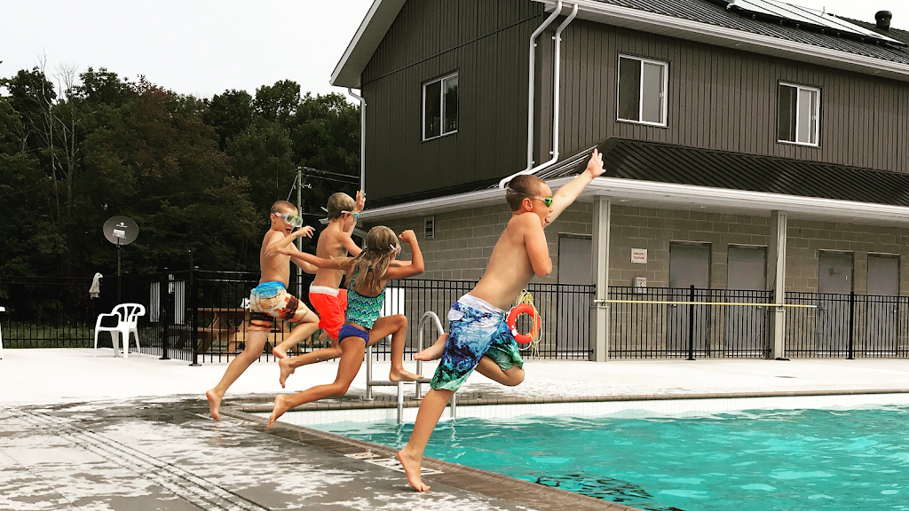 Georgian Bay Park | 4230 Crossland Rd, Tiny, ON L0L 1P1, Canada | Phone: (905) 841-5253