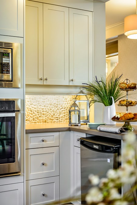 Clover Point Care | 90 Linden Ave, Victoria, BC V8V 4C9, Canada | Phone: (250) 590-7885