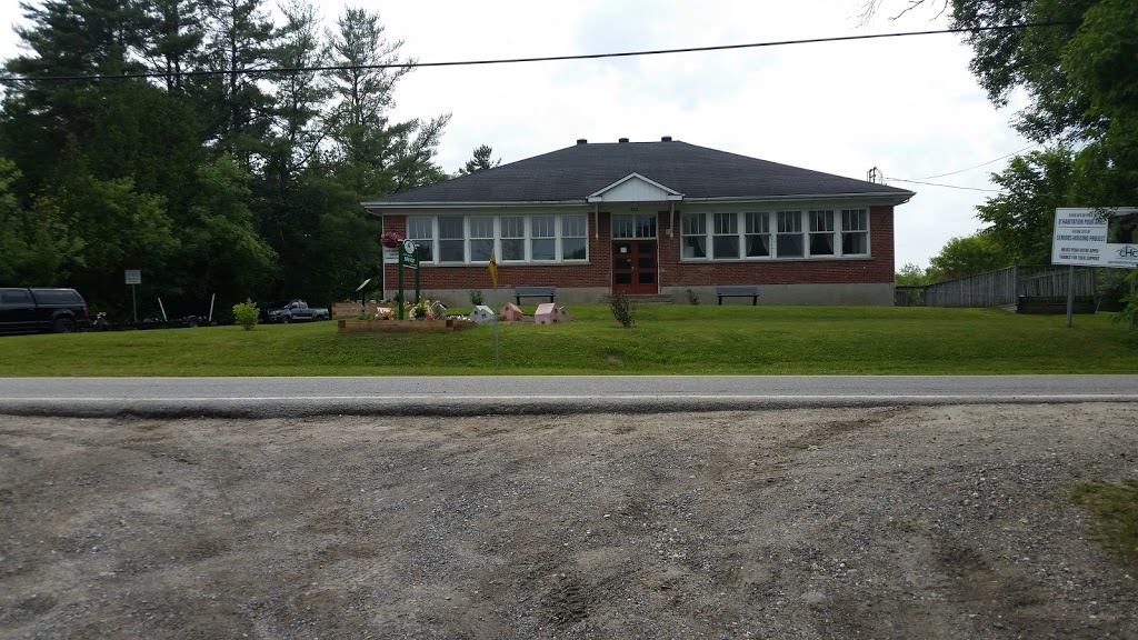 Centre communautaire Farm Point | 331 Chemin de la Rivière, Chelsea, QC J9B 2M6, Canada | Phone: (819) 827-6228