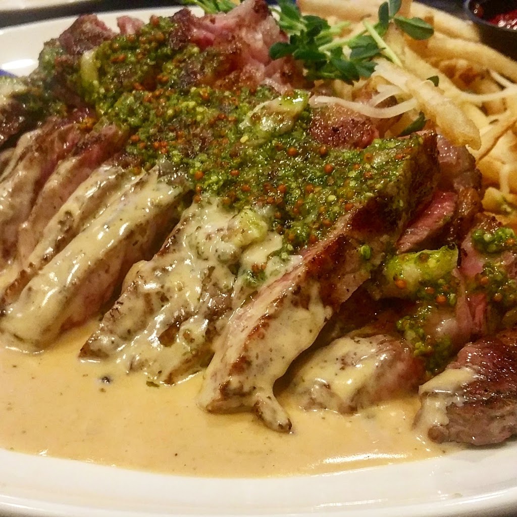 Whitesides Terrace Grille | 2035 Kennedy Rd, Scarborough, ON M1T 3V3, Canada | Phone: (416) 299-0562