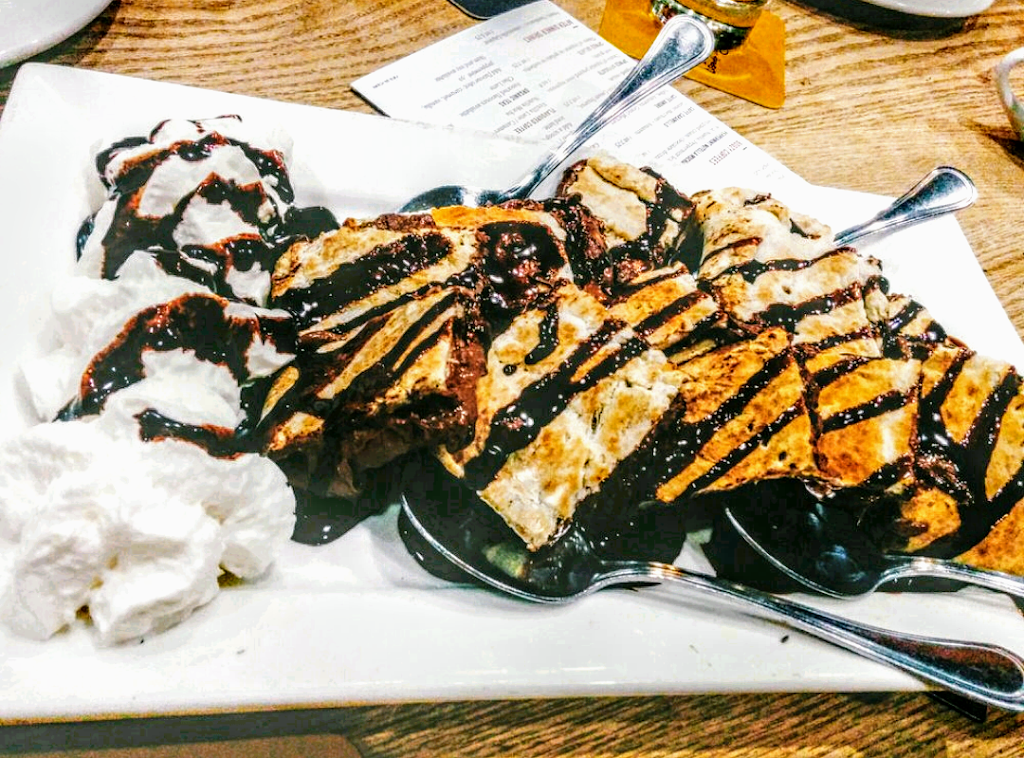Famoso Neapolitan Pizzeria | 125 Stewart Green SW, Calgary, AB T3H 3C8, Canada | Phone: (403) 242-2222