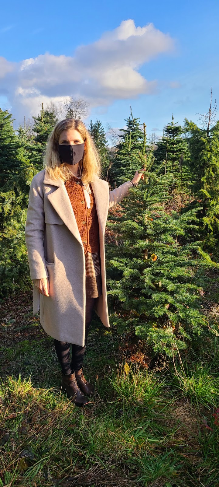 Tannenbaum Christmas Tree Farm | 5398 252 St, Aldergrove, BC V4W 1T1, Canada | Phone: (778) 552-3259