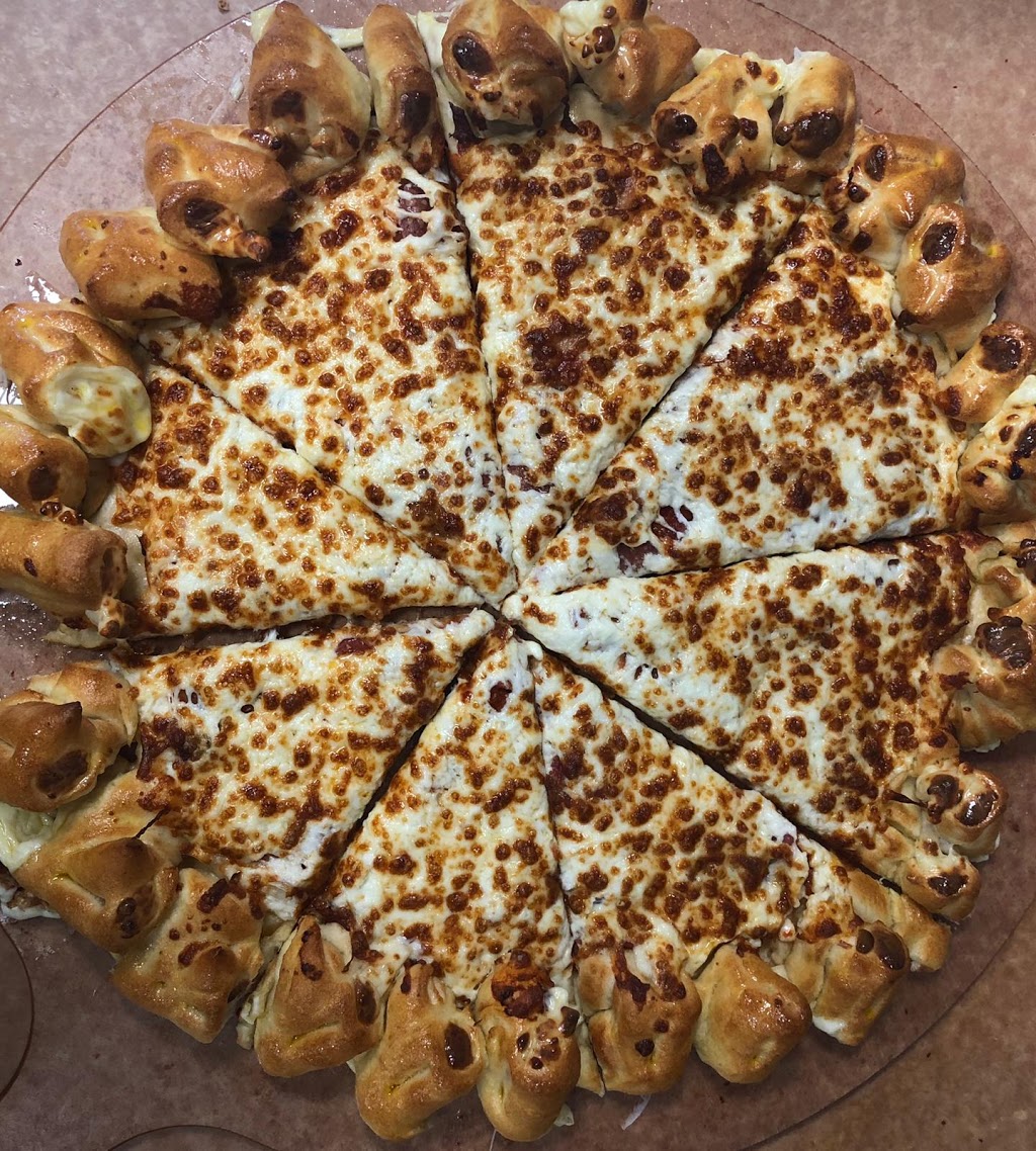 Pizza Hut | 685 University Ave Unit 3, Orillia, ON L3V 6H2, Canada | Phone: (705) 327-0111