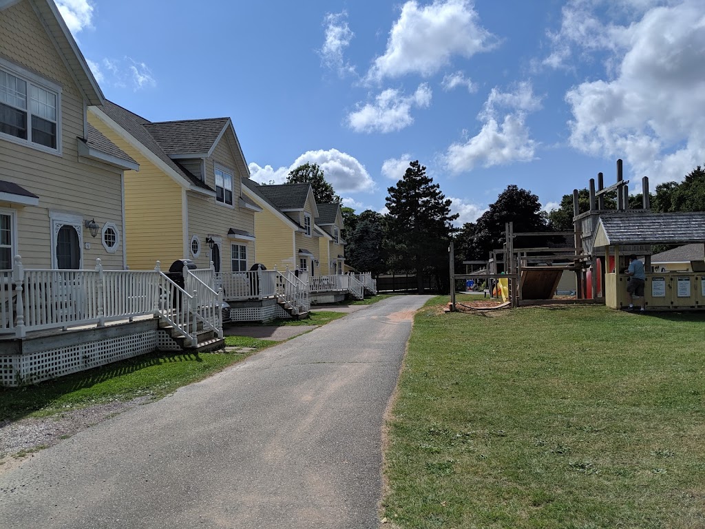 Shining Waters Country Inn | 7600 Cawnpore Ln, Hunter River, PE C0A 1N0, Canada | Phone: (902) 963-2251