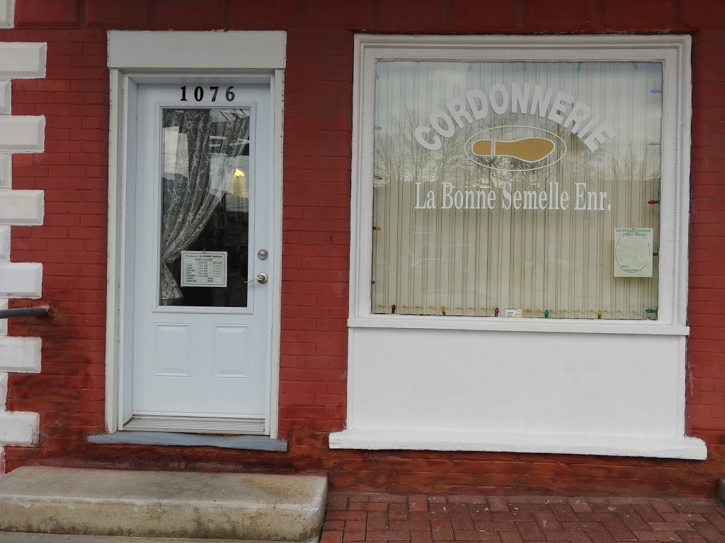 Cordonnerie La Bonne Semelle | 1076 Rue Dubois, Acton Vale, QC J0H 1A0, Canada | Phone: (450) 546-4295