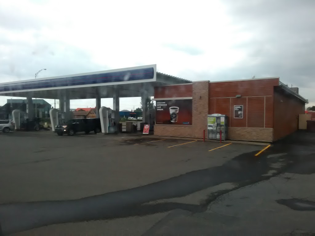 Couche-Tard | 9687 Boulevard Sainte-Anne, Sainte-Anne-de-Beaupré, QC G0A 3C0, Canada | Phone: (418) 827-5169