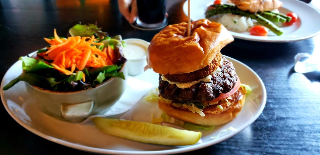 Fionn MacCools | 867 Wellington Rd, London, ON N6E 3N5, Canada | Phone: (519) 681-5346