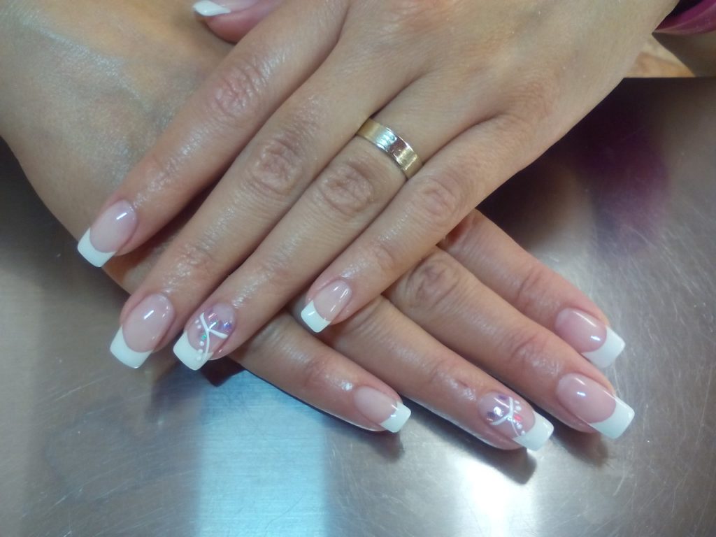 Centre de Beaute Jacqueline | 1414 Av Victoria, Greenfield Park, QC J4V 1M1, Canada | Phone: (450) 904-2277