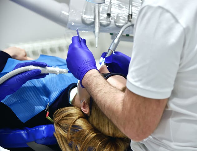 Beach Grove Dental Tsawwassen | 5686 12 Ave, Delta, BC V4L 1C4, Canada | Phone: (604) 943-6768