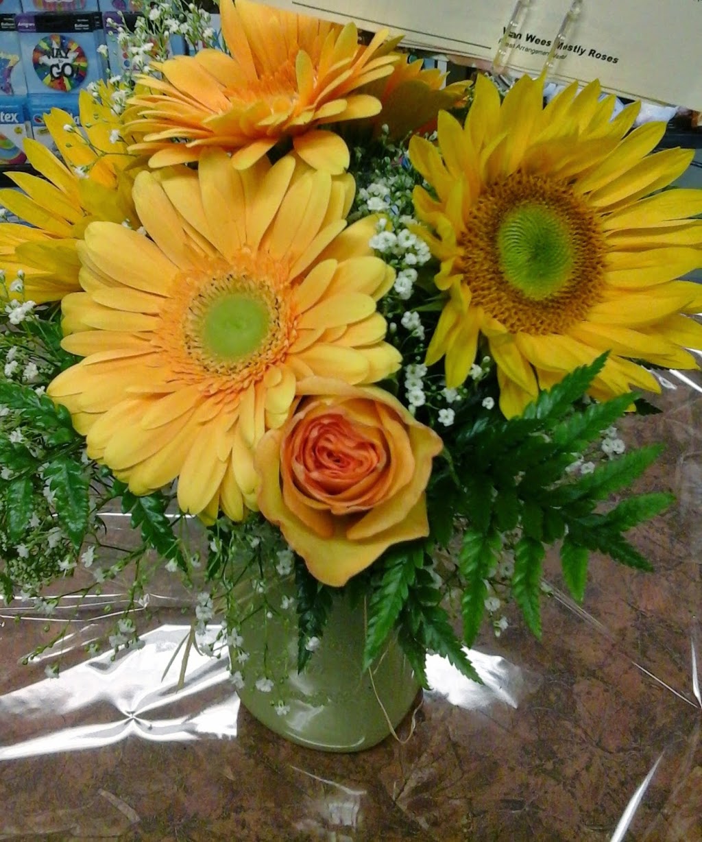 VanWees Mostly Roses | 807 Dundas St, Woodstock, ON N4S 1G2, Canada | Phone: (519) 537-5564