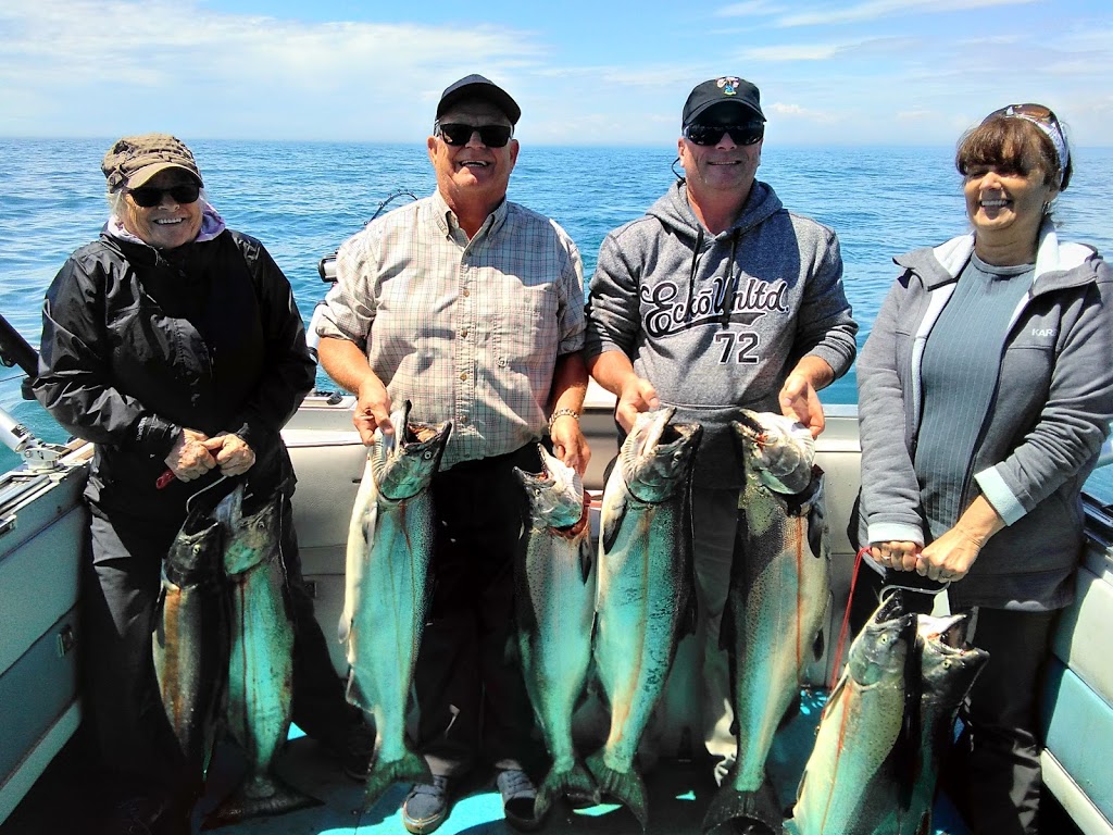 Guide de pêche Lac Ontario | 163 Rue Jean-Louis-Boudreau, Granby, QC J2H 0C9, Canada | Phone: (450) 521-1953