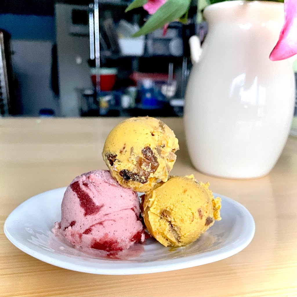 Bits of Bliss Confectionery | 6705 W Coast Rd, Sooke, BC V9Z 1A2, Canada | Phone: (778) 425-1262