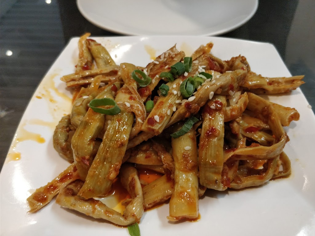 Eight Noodles | 3309 Sheppard Ave E, Scarborough, ON M1T 3K2, Canada | Phone: (416) 490-1888