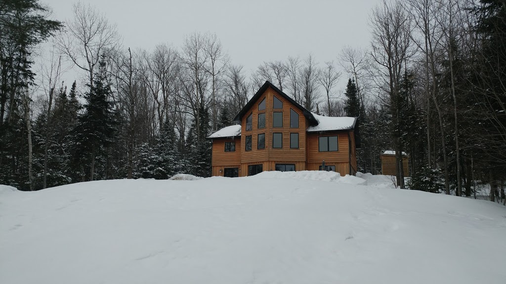 Labrador Lodge | 12 Chemin du Labrador, Wakefield, QC J0X 3G0, Canada | Phone: (613) 203-5788