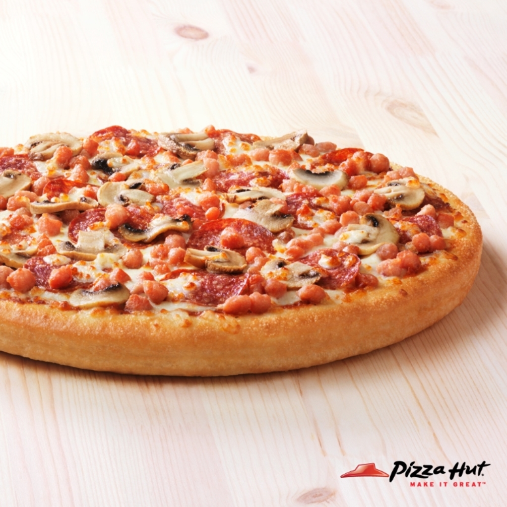Pizza Hut | 342 Bayfield St, Barrie, ON L4M 3C4, Canada | Phone: (705) 728-2124