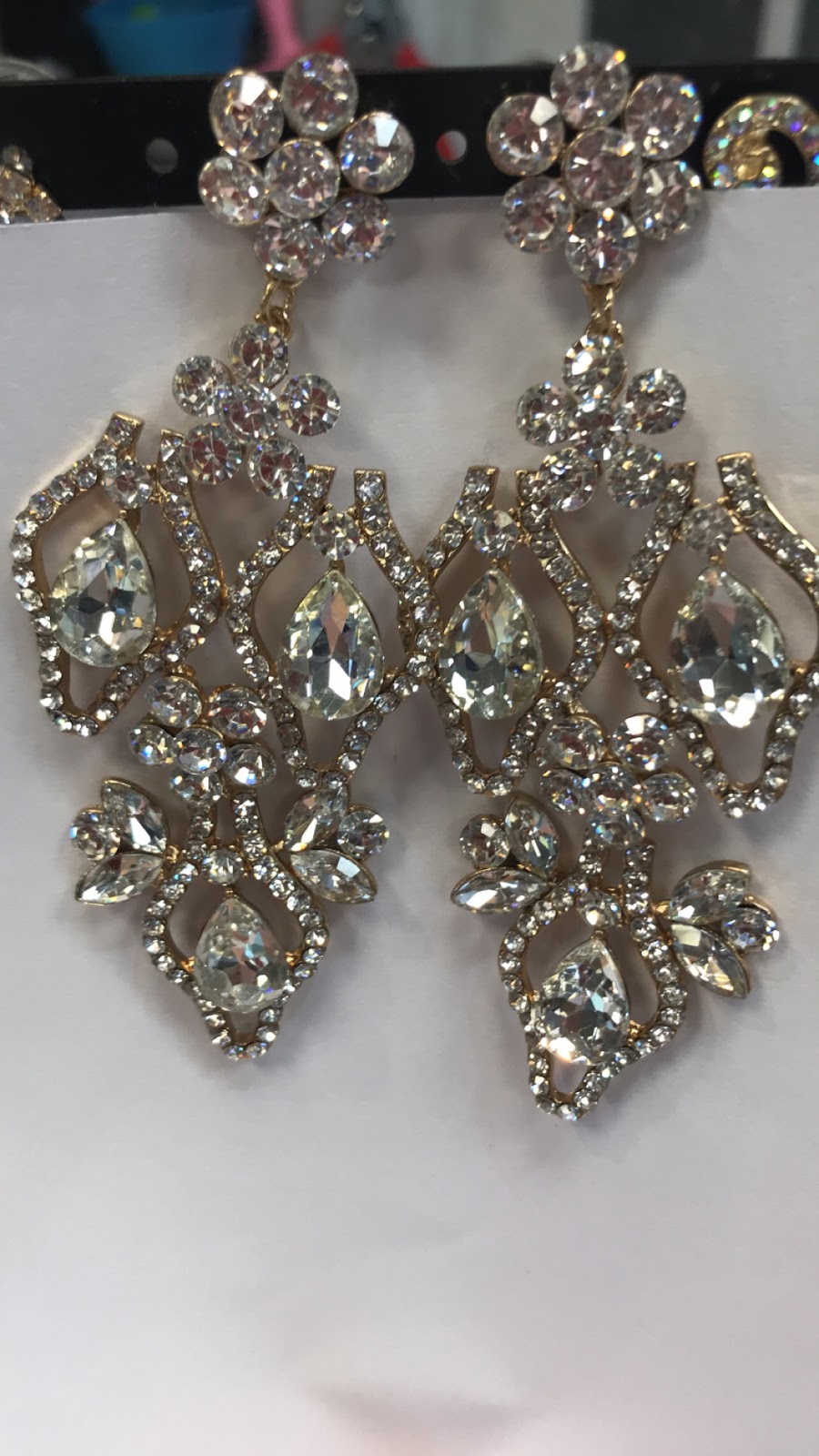 Krish Designs | 1911 Finch Ave W, North York, ON M3N 2V2, Canada | Phone: (416) 630-5158