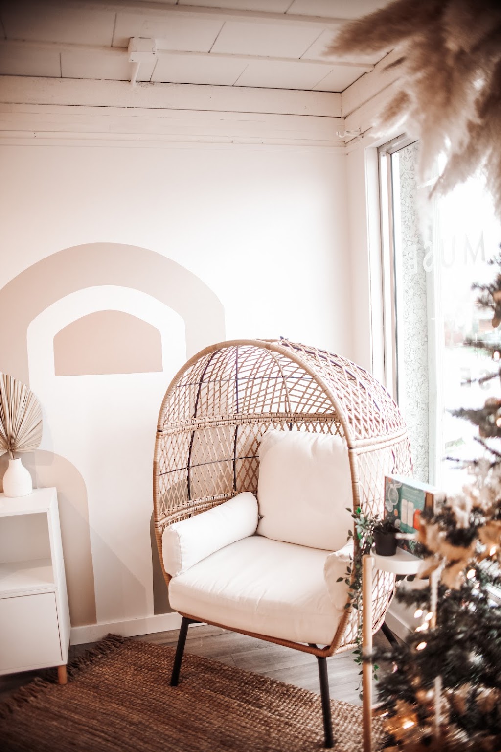 Salon Muse x Haus Of Muse | 87 S Shore Rd, Lake Cowichan, BC V0R 2G0, Canada | Phone: (250) 591-7461