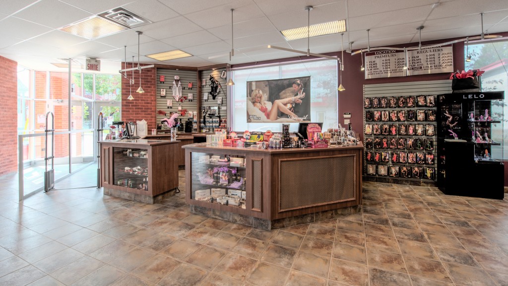 SexxxPlus - Joliette | 606 Rue Notre Dame, Joliette, QC J6E 3J3, Canada | Phone: (450) 759-4907