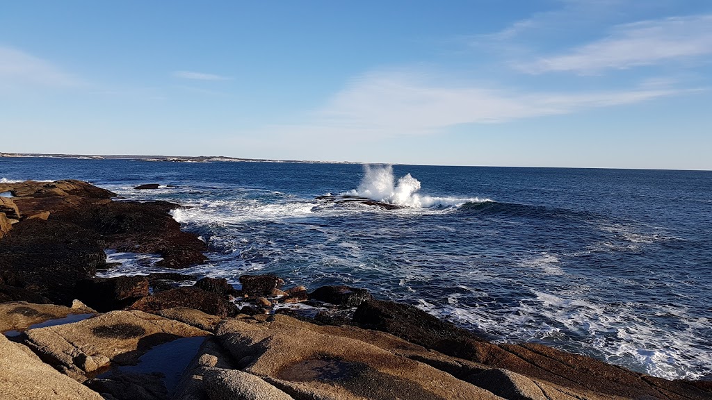 Terence Bay Lighthouse | Terence Bay Rd, Terence Bay, NS B3T 1Y5, Canada