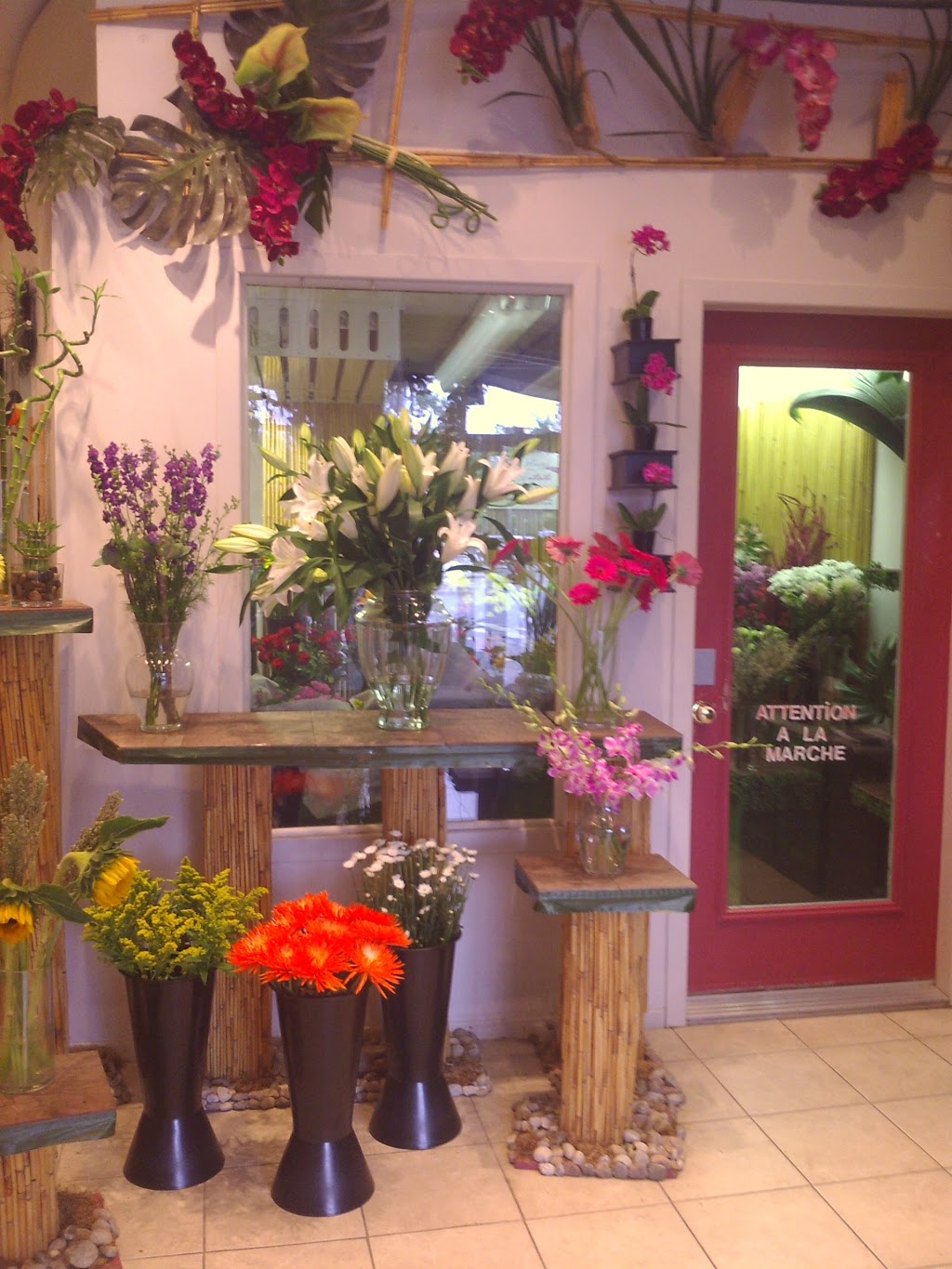 Fleuriste Les Fleurs De LArtiste | 650 Boulevard du Fort-Saint-Louis Local 10, Boucherville, QC J4B 1S9, Canada | Phone: (450) 641-8656