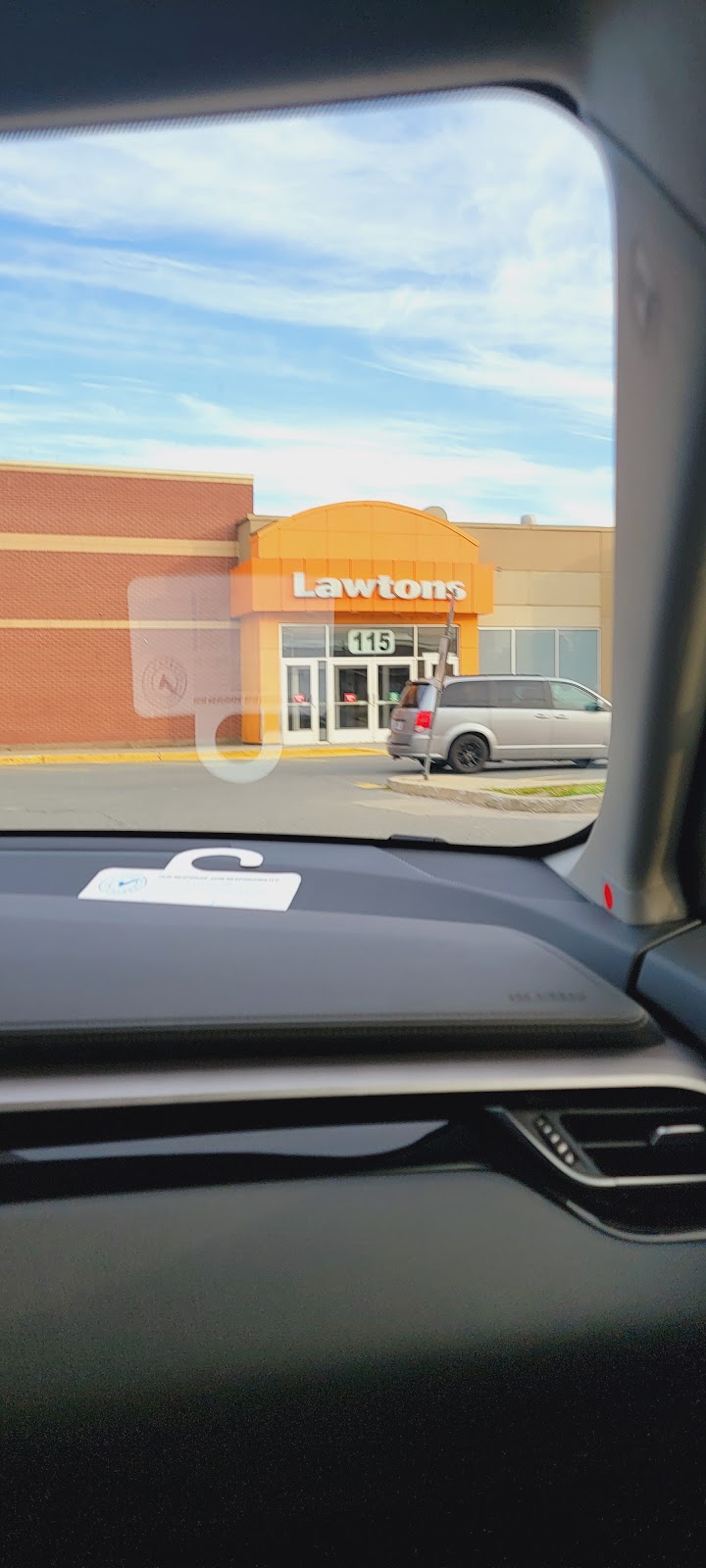 Lawtons Drugs Shelburne | 115 King St, Shelburne, NS B0T 1W0, Canada | Phone: (902) 875-3007