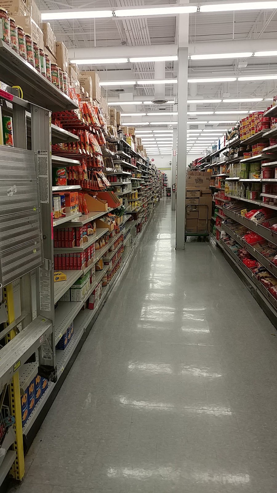 Dollarama | 3510 Saanich Rd, Victoria, BC V8X 1W3, Canada | Phone: (250) 412-0224