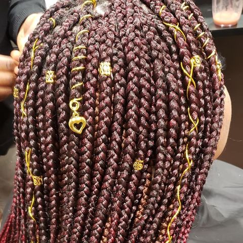 Greely Hair Salon | 7209 Evening Shadow Ave, Greely, ON K4P 0C7, Canada | Phone: (343) 997-7629