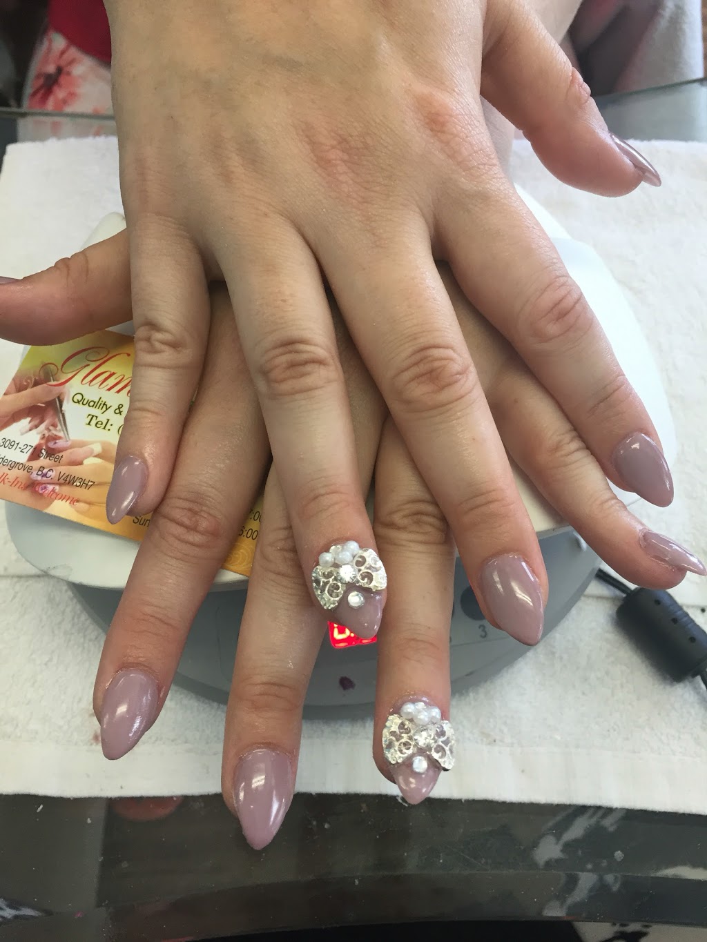 glams nail studio | 3H7, 3091 271 St, Langley Twp, BC V4W 3X3, Canada | Phone: (604) 856-8857