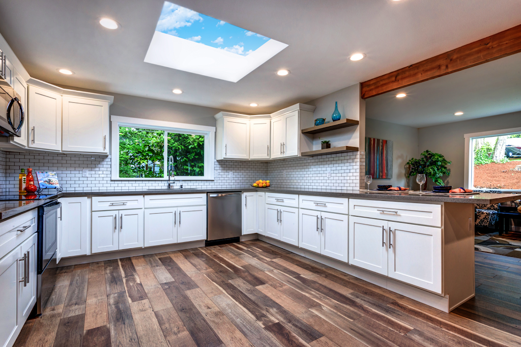 Artistic Skylight | 255 Regina Rd, Woodbridge, ON L4L 8M3, Canada | Phone: (855) 607-9545