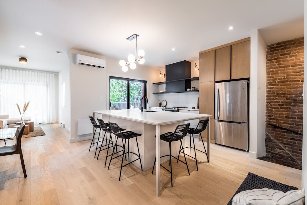 Sarah Stapleton - Courtier immobilier / Real Estate Broker | Ville Mont-Royal, 1257 Boul Laird, Montréal, QC H3P 2T1, Canada | Phone: (514) 772-5477