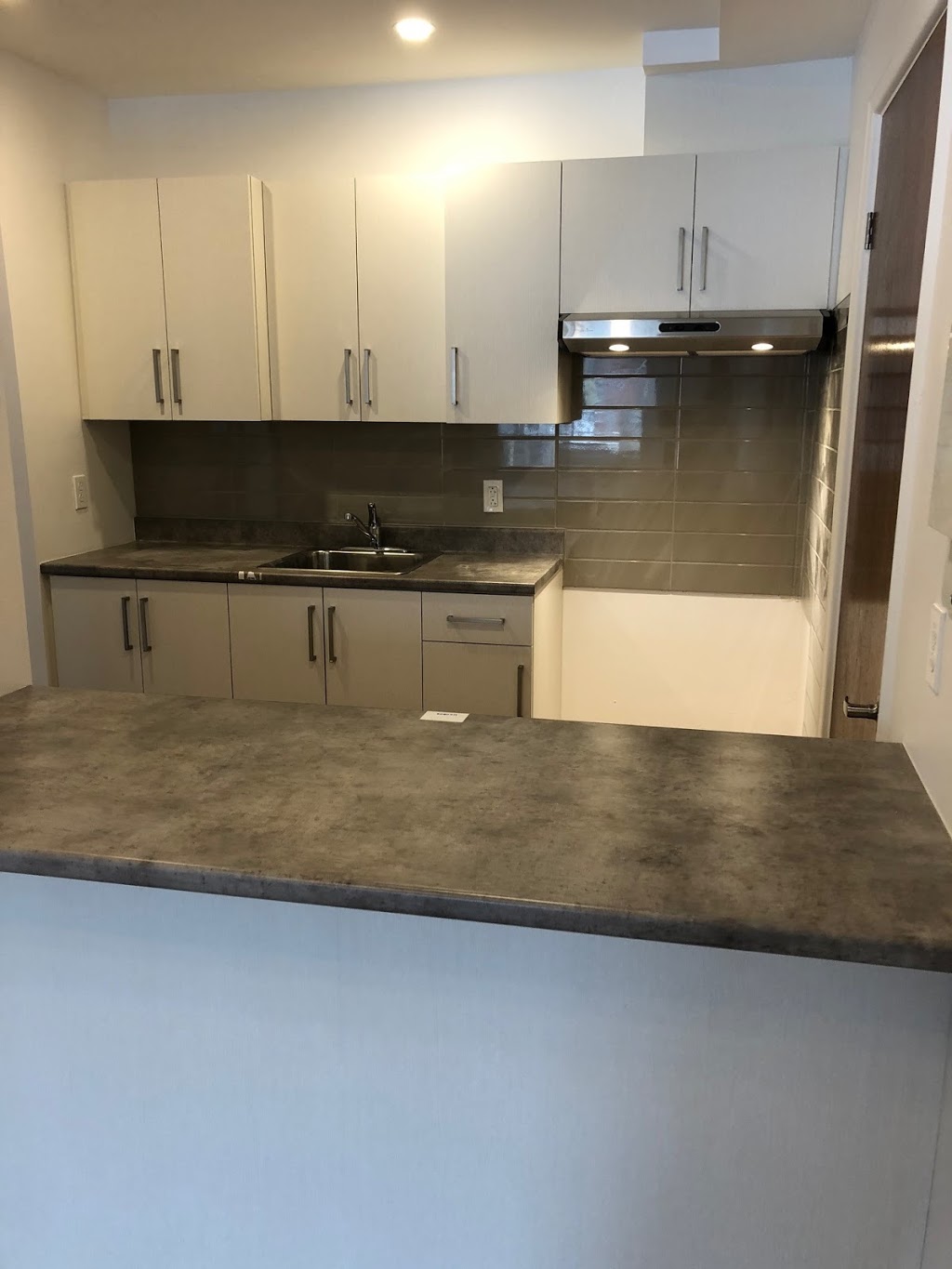 Habitations-LIndustrie Inc | 48 Avenue des Bouleaux, Notre-Dame-des-Prairies, QC J6E 1B8, Canada | Phone: (450) 752-1415