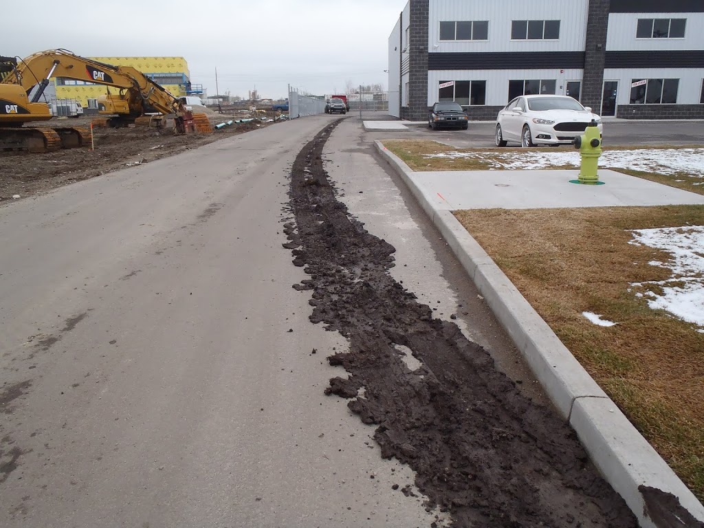 Canadian Freightways | 234040 Wrangler Rd, Rocky View No. 44, AB T1X 0K2, Canada | Phone: (888) 868-7923