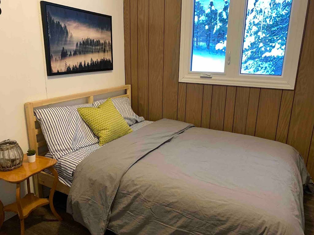 Creekside Retreat | 265 Bradshaw Rd, LAmable, ON K0L 2L0, Canada | Phone: (705) 209-1467