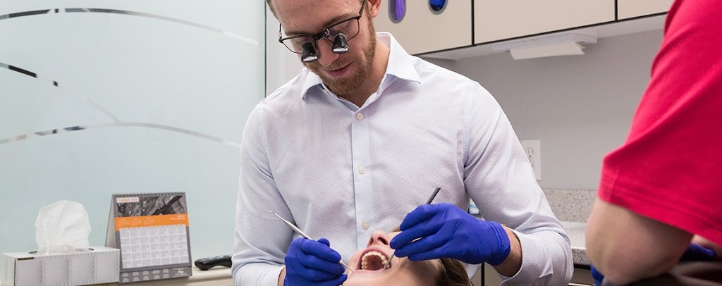 Apple Dental | 10233 Elbow Dr SW #380, Calgary, AB T2W 1E8, Canada | Phone: (403) 640-4000