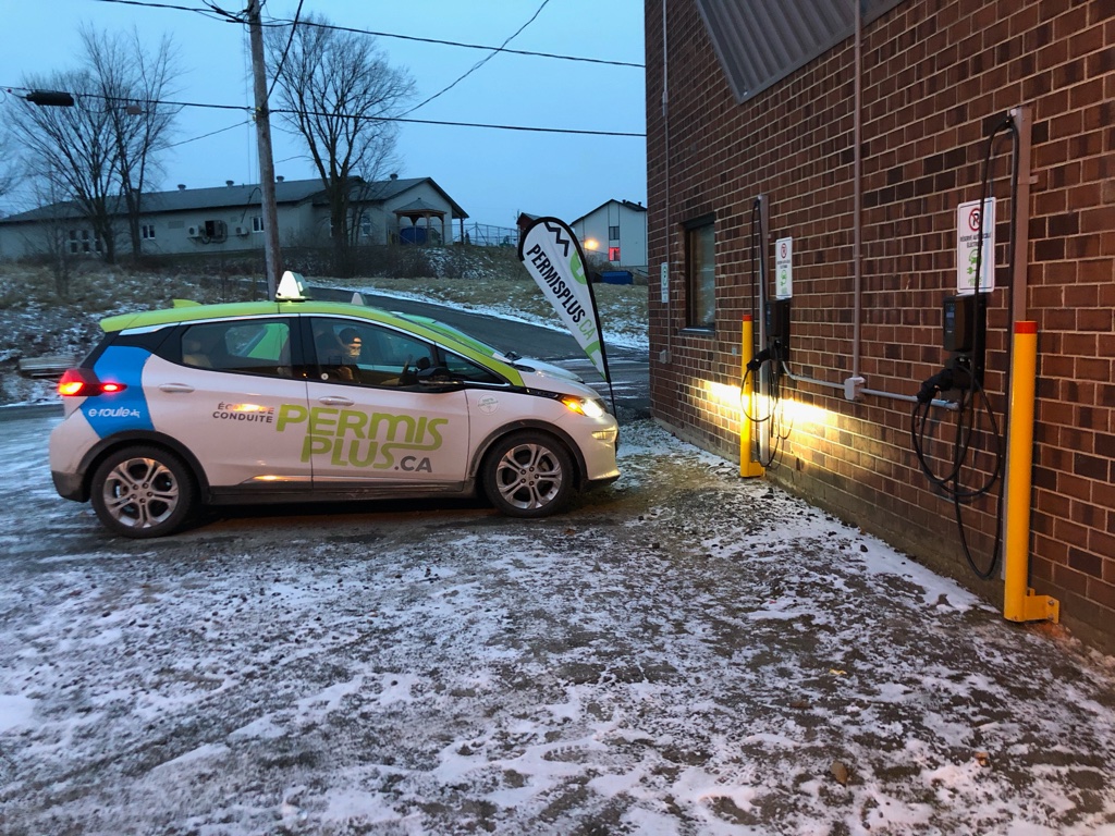 School Driving Permis Plus | 917 Rue Notre Dame E, Thetford Mines, QC G6G 2T3, Canada | Phone: (418) 335-2000