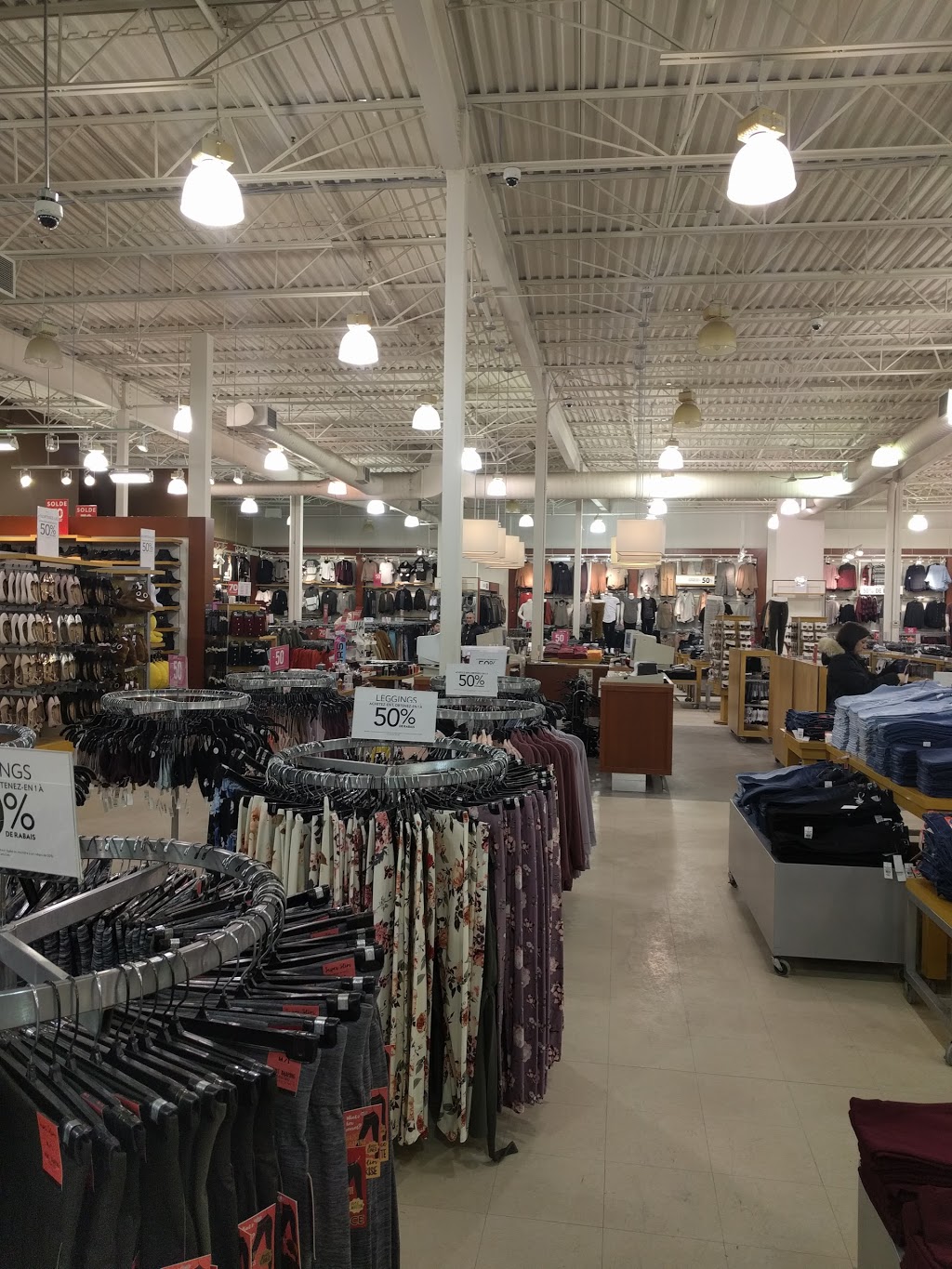 Urban Planet | 2388 Autoroute Chomedey Ouest Unit #28, Laval, QC H7X 4G8, Canada | Phone: (450) 689-2610
