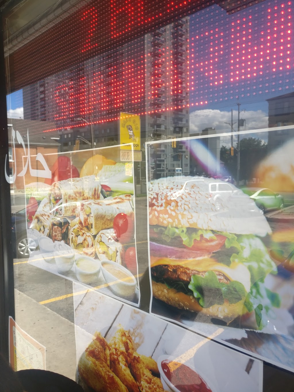 Plaza Pizza & Wings | 90 Wellington St N, Hamilton, ON L8R 2N2, Canada | Phone: (905) 522-0909