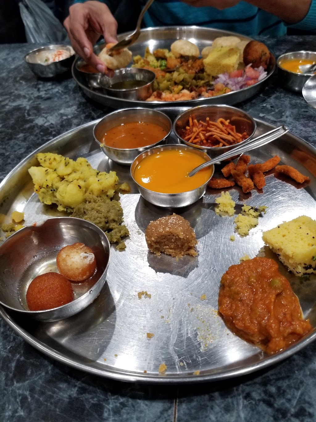 Govardhan Thal Restaurant | 840 Markham Rd, Scarborough, ON M1H 2Y2, Canada | Phone: (416) 438-0544
