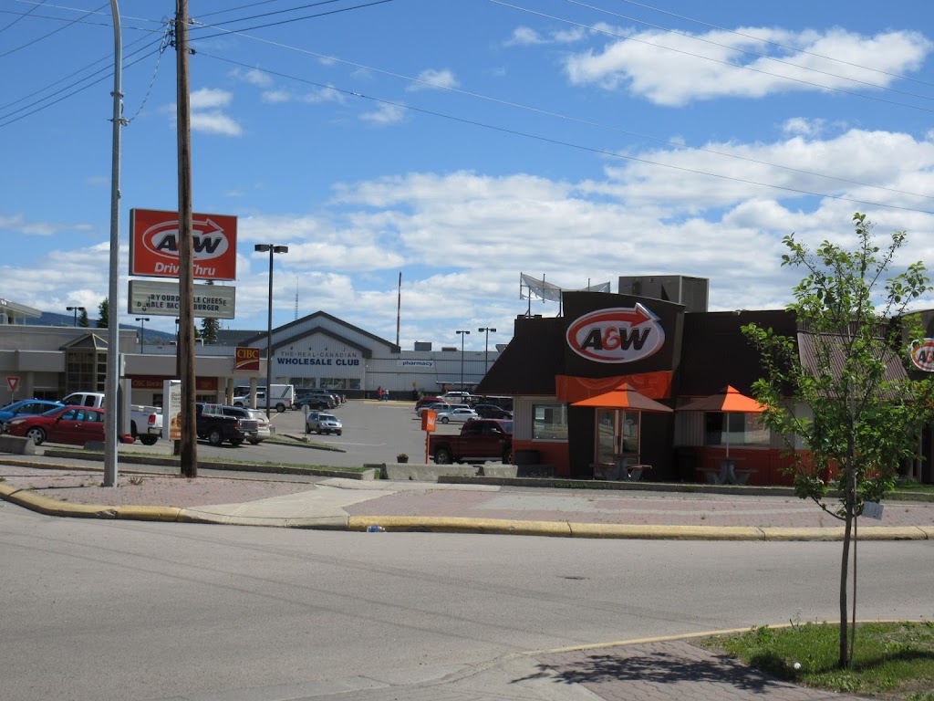 A&W Canada | 351 Yellowhead Hwy, Barrière, BC V0E 1E0, Canada | Phone: (250) 672-2189