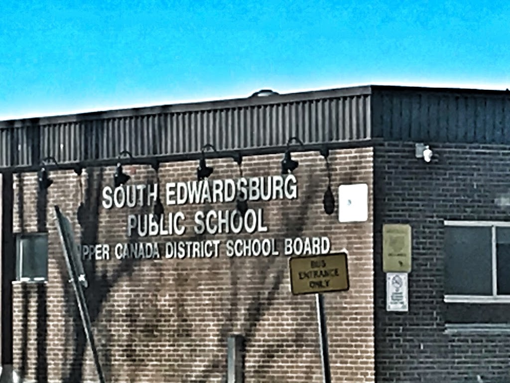 South Edwardsburg Public School | 8 2nd St, Johnstown, ON K0E 1T1, Canada | Phone: (613) 925-4183
