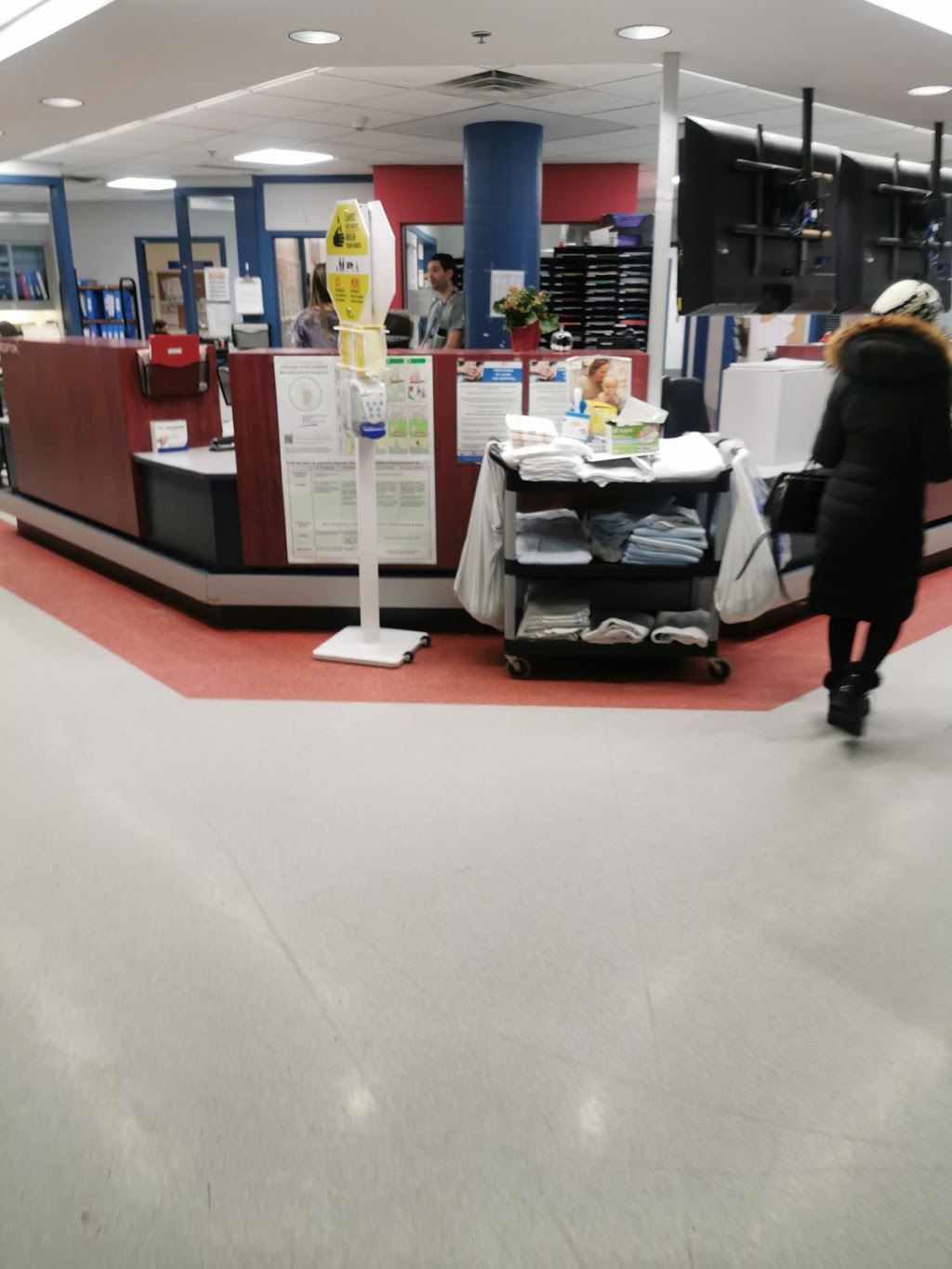 Lakeshore General Hospital: Emergency Room | 160 Av Stillview, Pointe-Claire, QC H9R 2Y2, Canada | Phone: (514) 630-2225