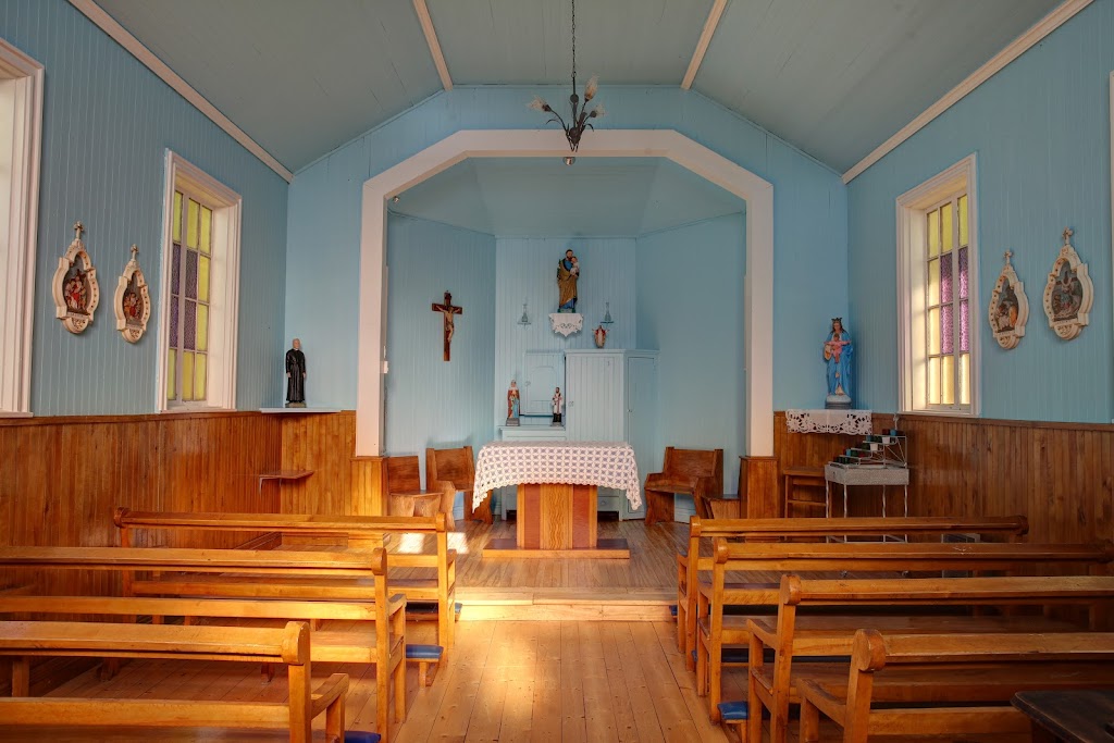 Chapelle du Frère Vianney | 1378 Rue Principale, Petite-Rivière-Saint-François, QC G0A 2L0, Canada | Phone: (418) 760-1050